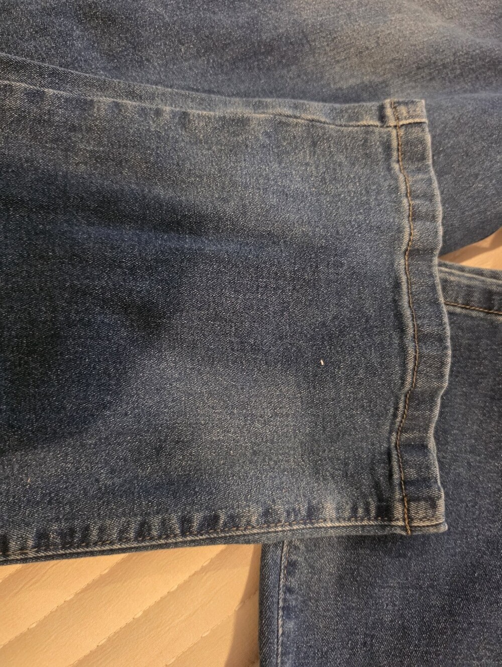 Straight Leg Relaxed Maternity Jeans - Picture 4 of 8